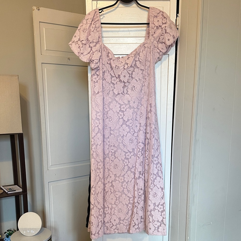 Miami Floral Lace Midi Dress in Light Purple
